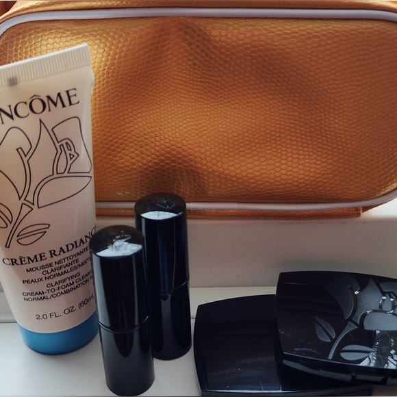 Lancome Gift - Picture 1 of 7